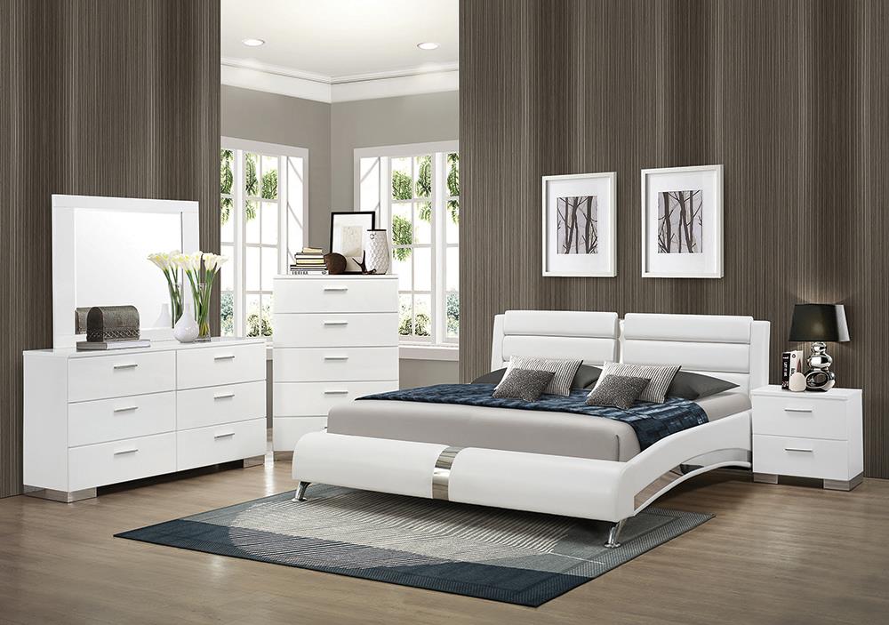 Jeremaine 4-piece California King Bedroom Set Glossy White Half Price Furniture