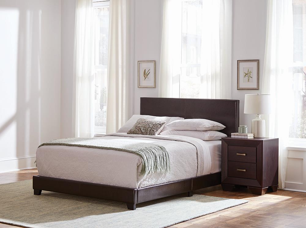 Dorian 4-piece Eastern King Bedroom Set Brown and Dark Cocoa Half Price Furniture