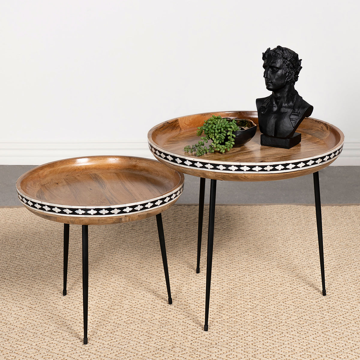 Ollie 2-piece Round Nesting Table Natural and Black  Las Vegas Furniture Stores