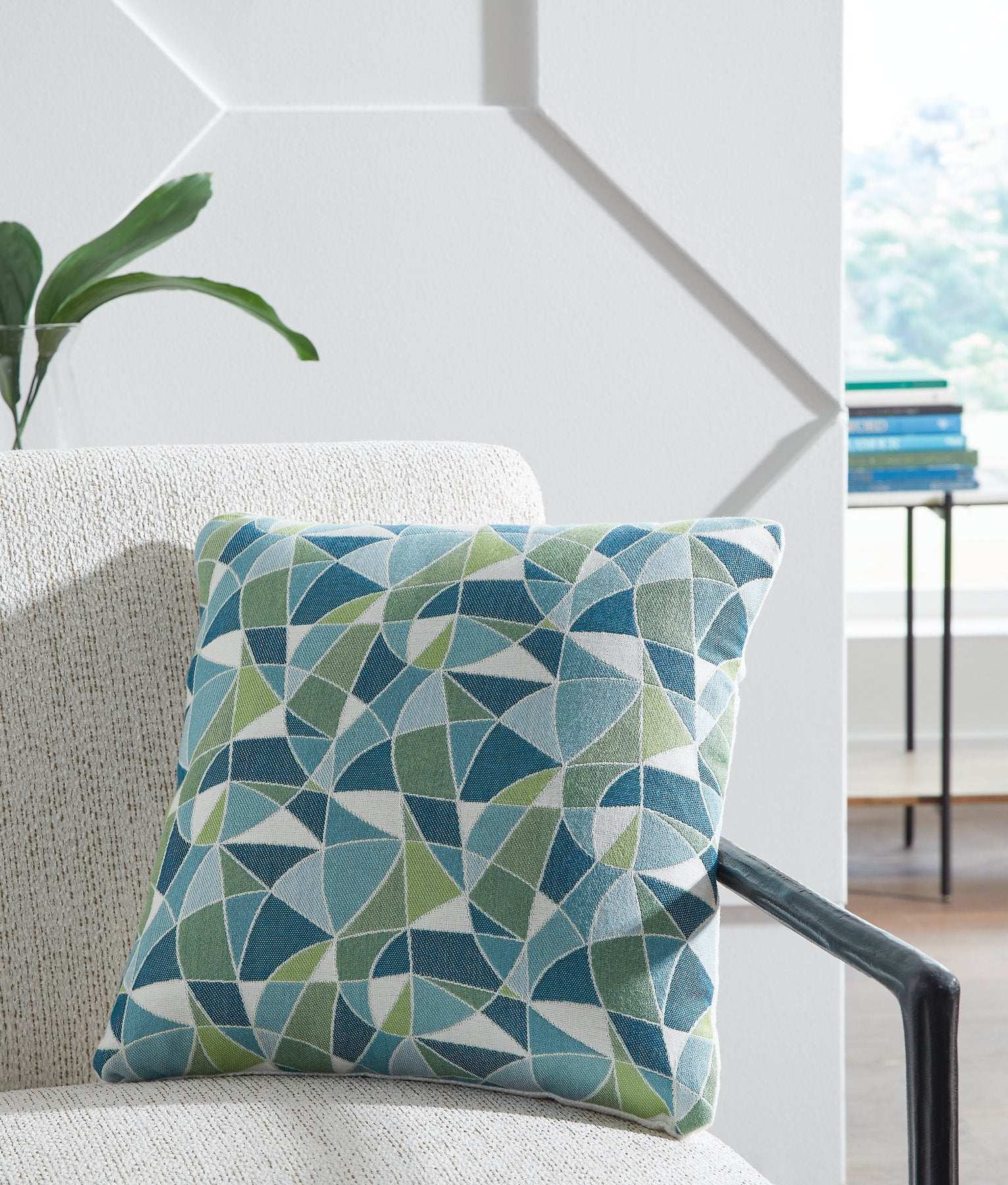 Seanow Next-Gen Nuvella Pillow (Set of 4) - Half Price Furniture