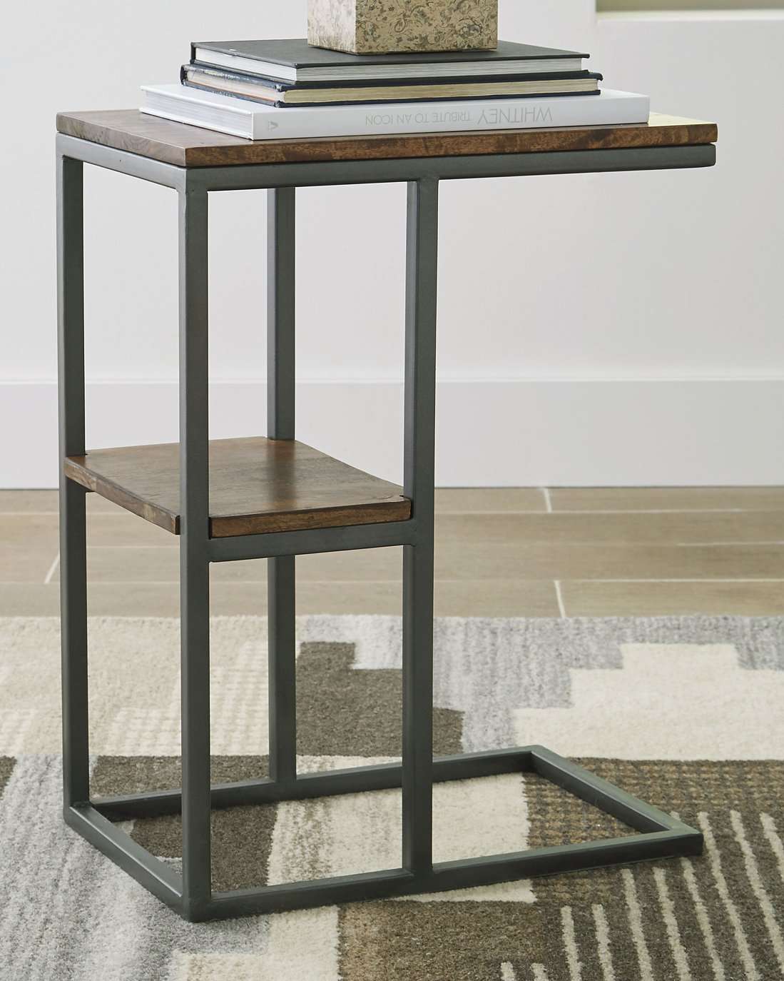 Forestmin Accent Table Half Price Furniture