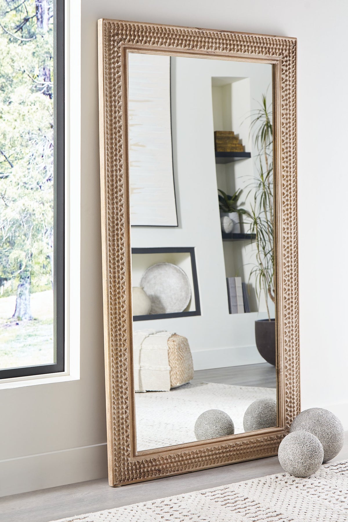 Belenburg Floor Mirror - Mirror - Half Price Furniture