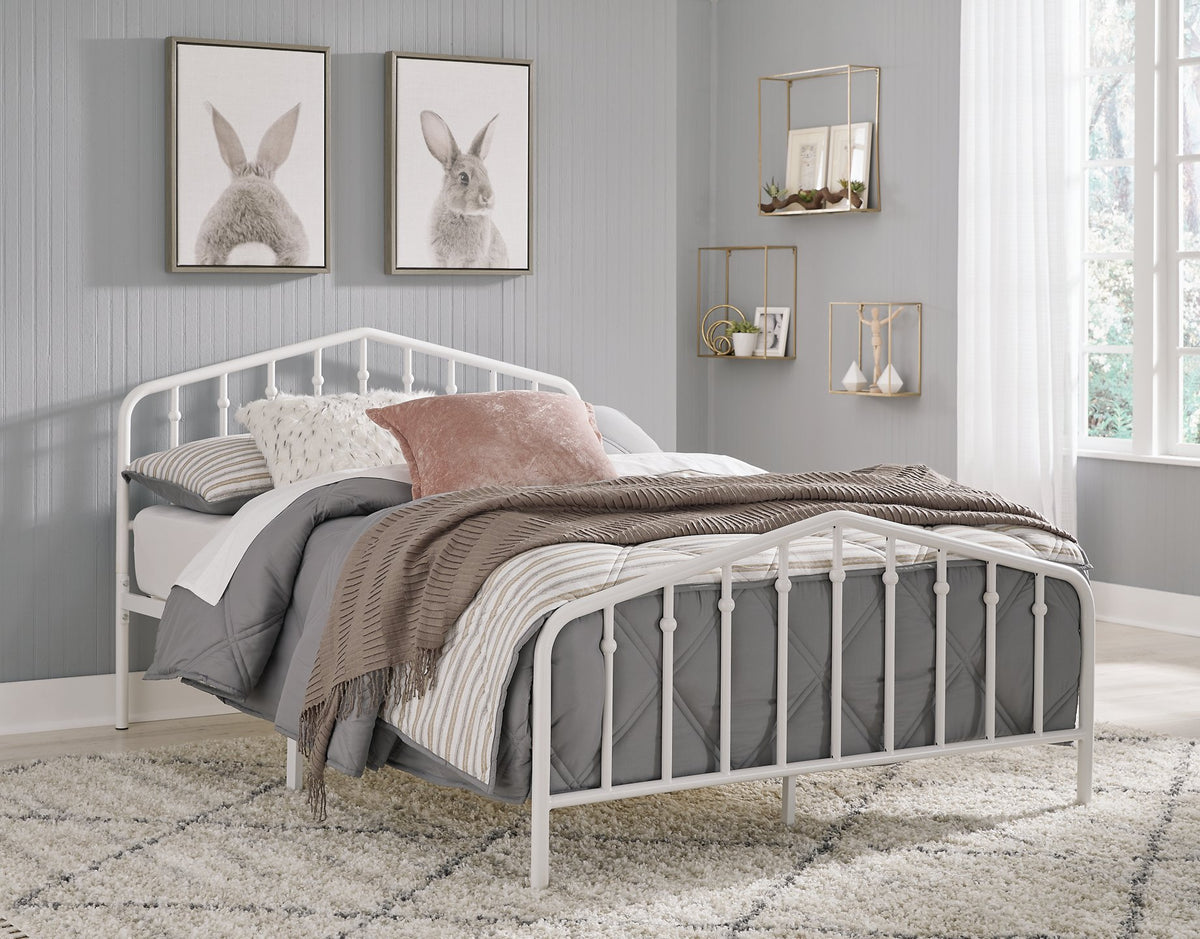 Trentlore Bed - Half Price Furniture