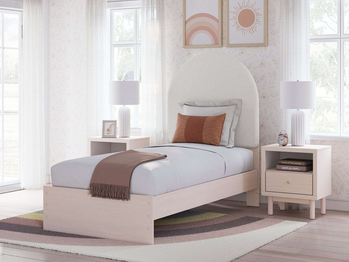 Wistenpine Upholstered Bed Half Price Furniture