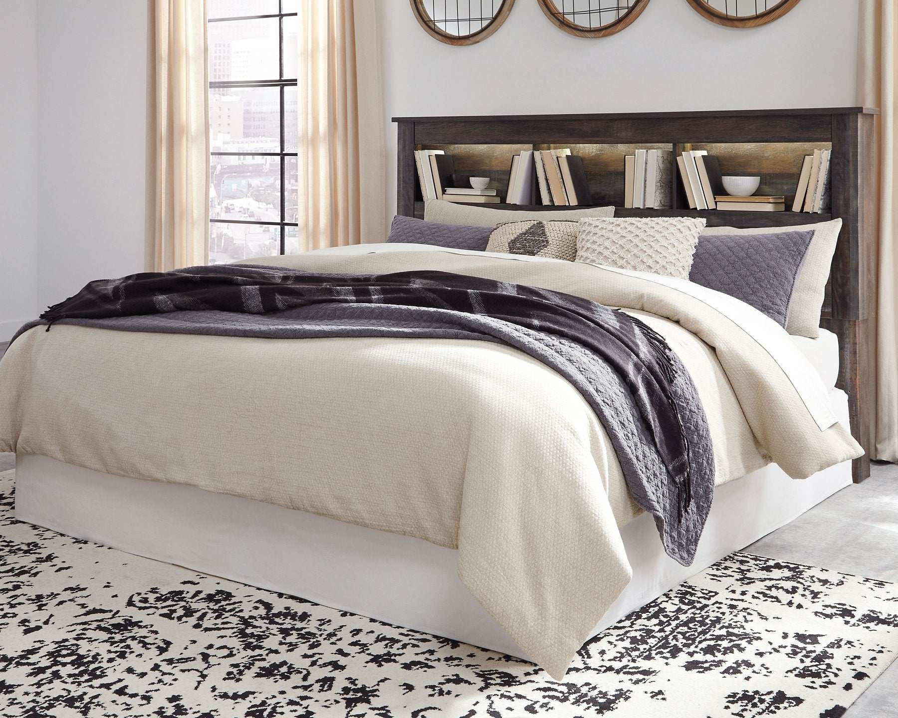 Drystan Bed with 4 Storage Drawers Half Price Furniture