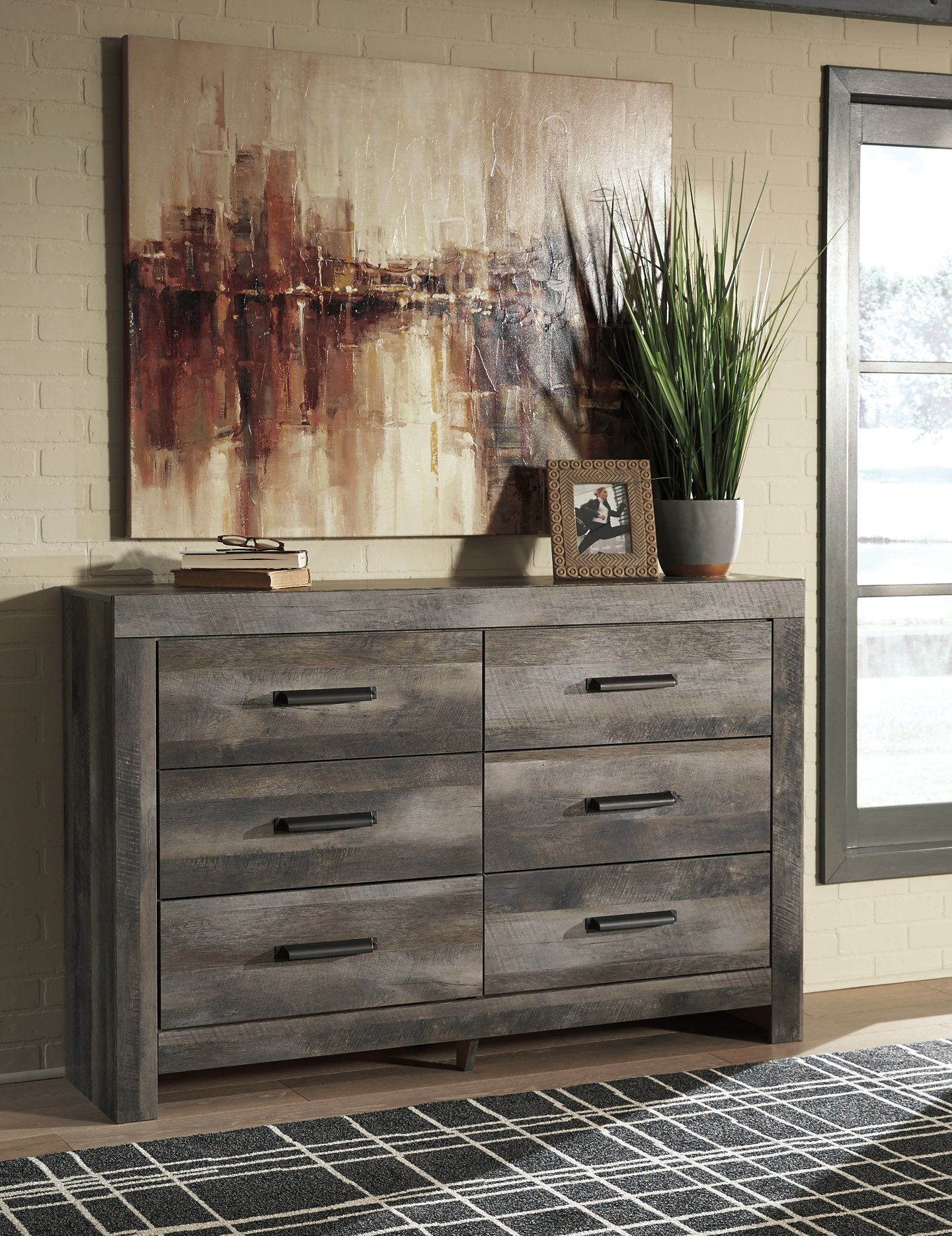 Wynnlow Dresser - Half Price Furniture