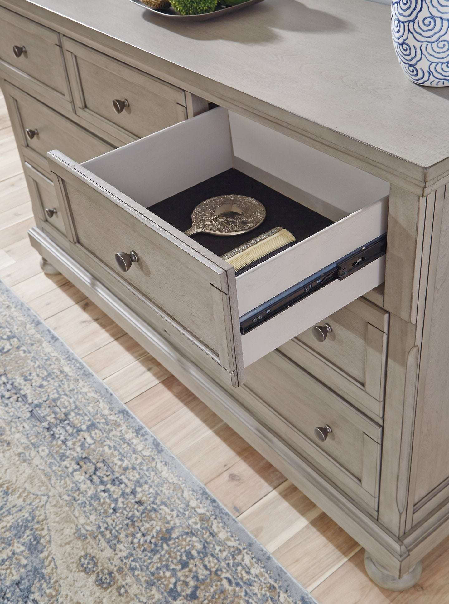 Lettner Dresser - Half Price Furniture