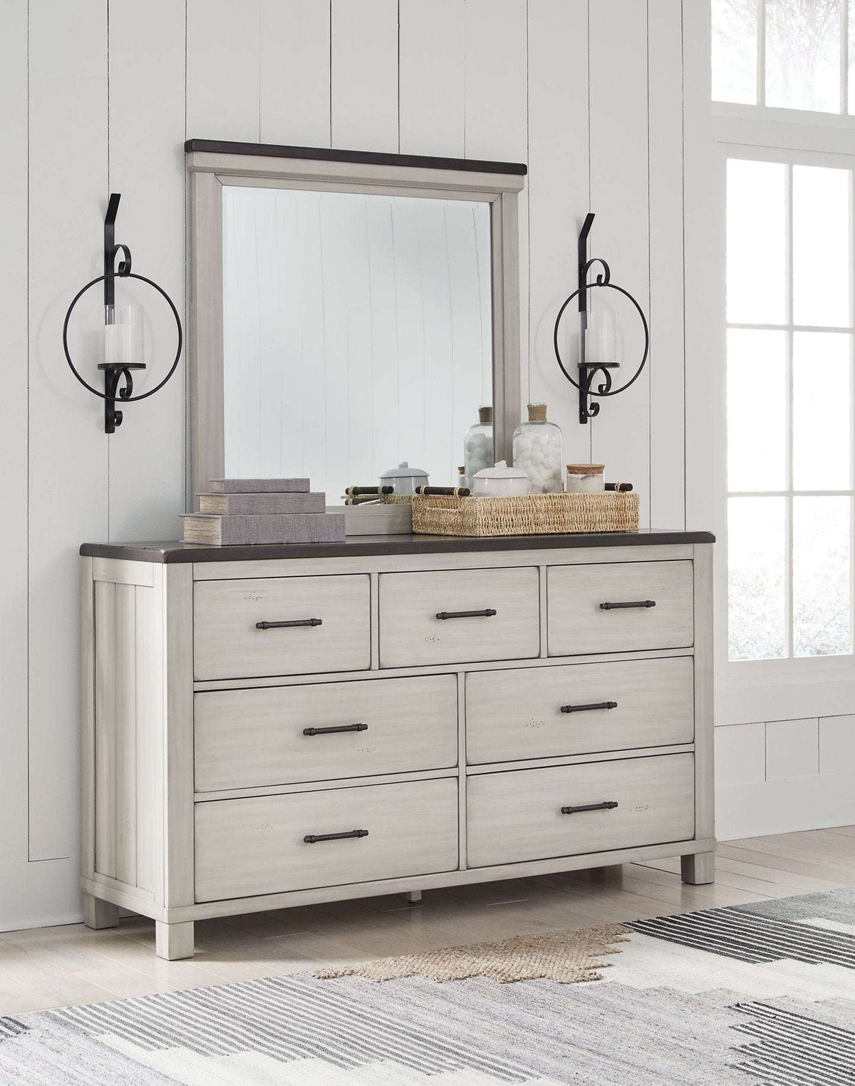 Darborn Dresser and Mirror Half Price Furniture