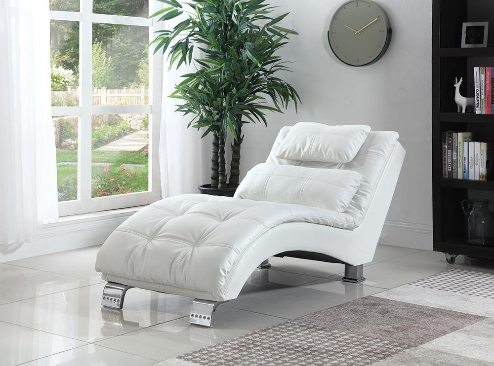 Dilleston Upholstered Chaise White Half Price Furniture
