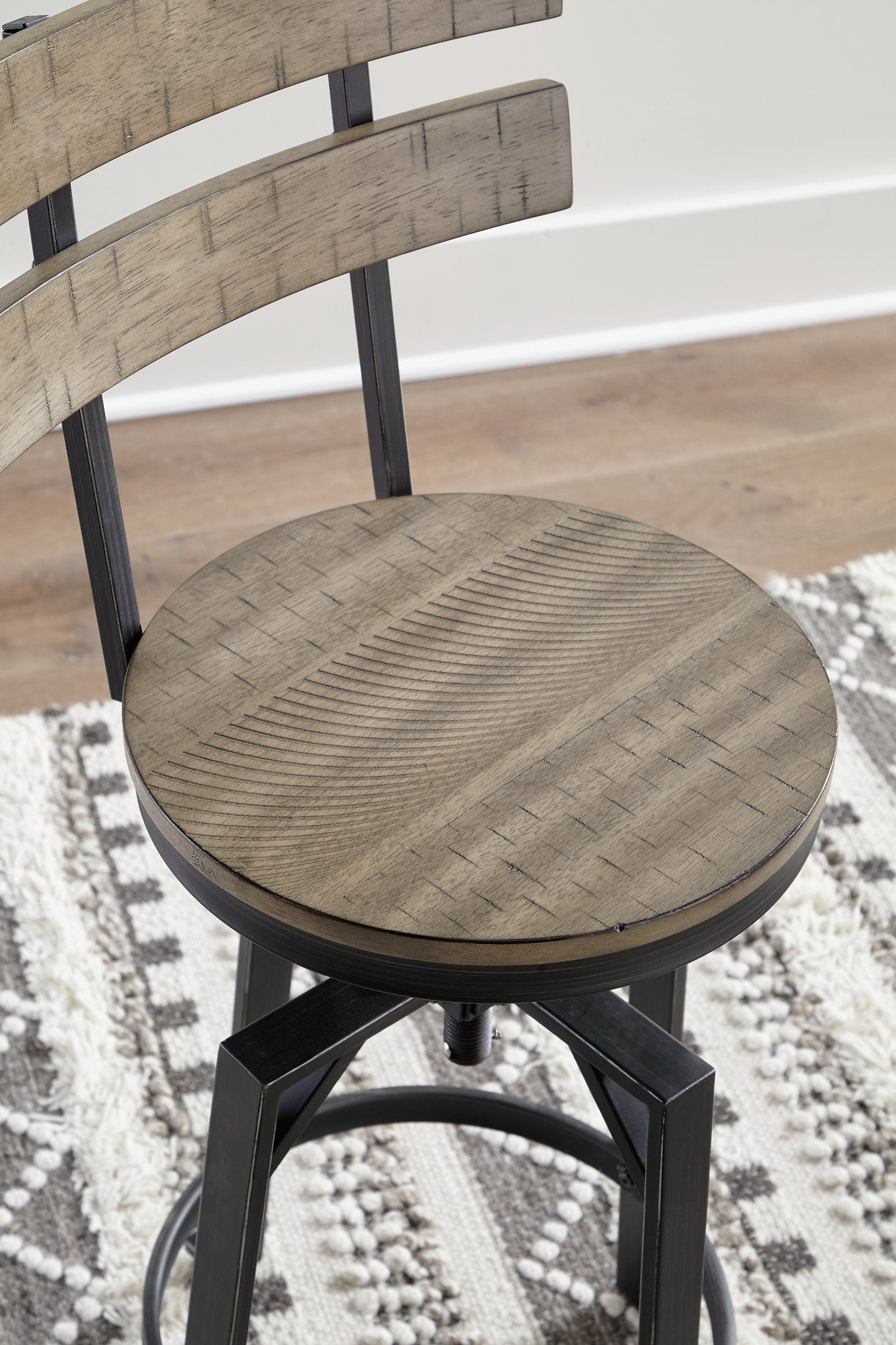 Lesterton Dining Room Set - Half Price Furniture