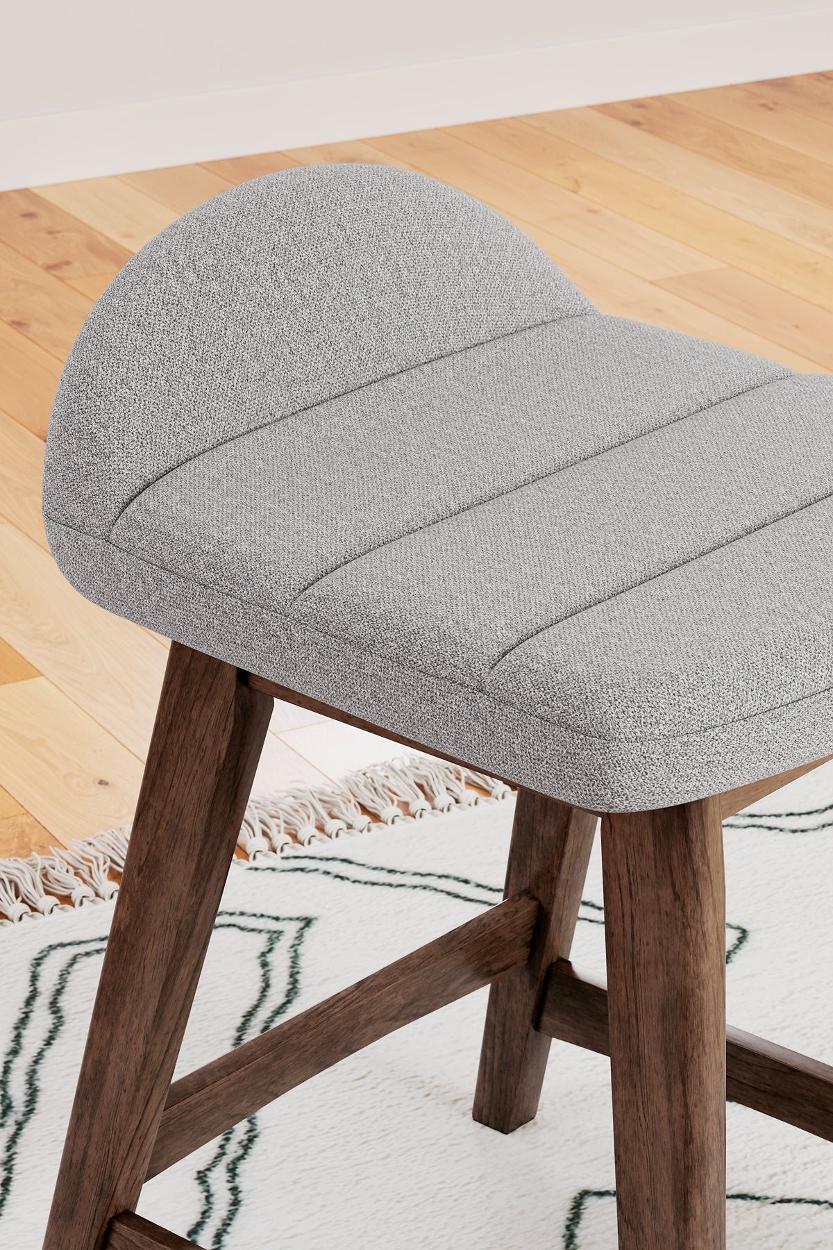 Lyncott Counter Height Bar Stool Half Price Furniture