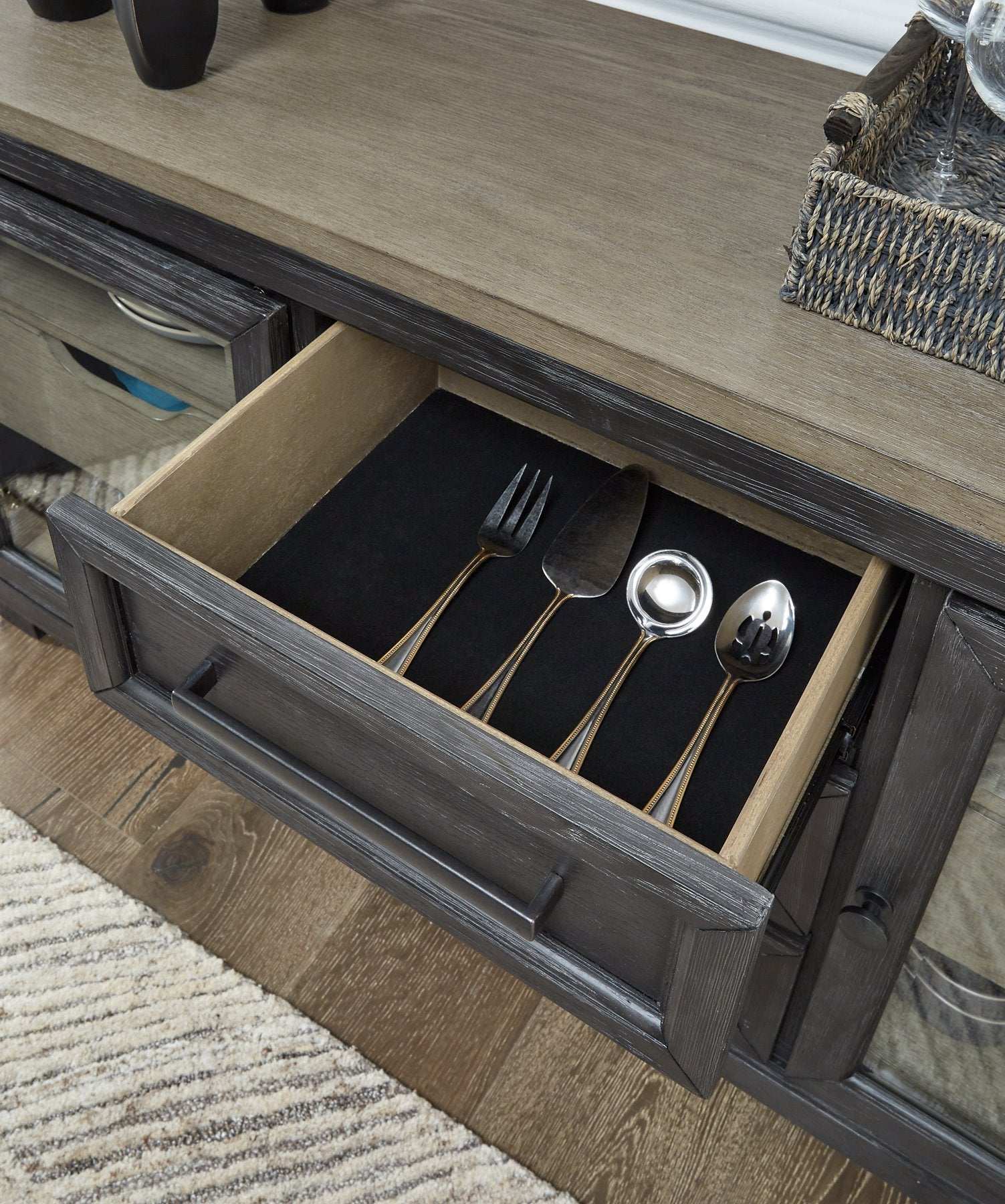 Foyland Dining Server Half Price Furniture