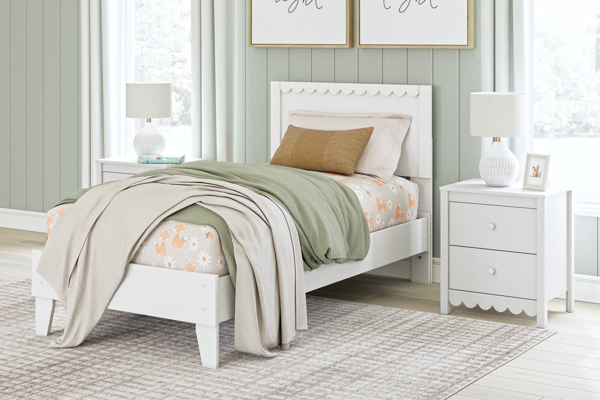 Hallityn Bed - Half Price Furniture