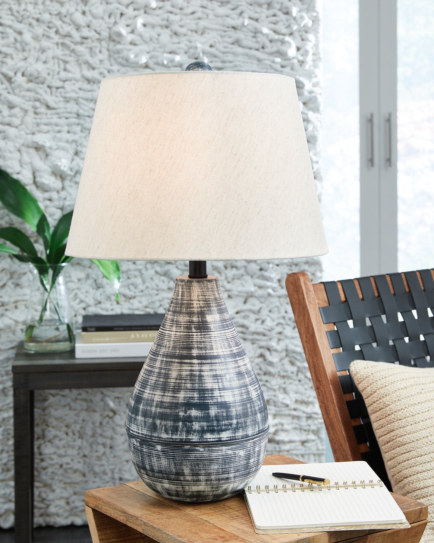 Erivell Table Lamp (Set of 2) - Lamp Set - Half Price Furniture