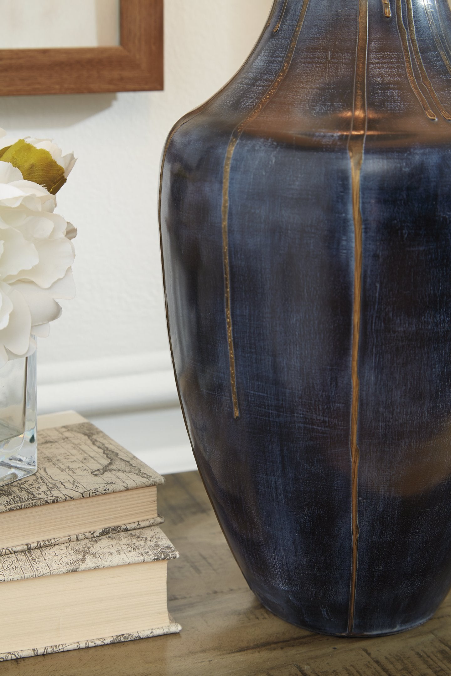 Evania Table Lamp - Lamp - Half Price Furniture