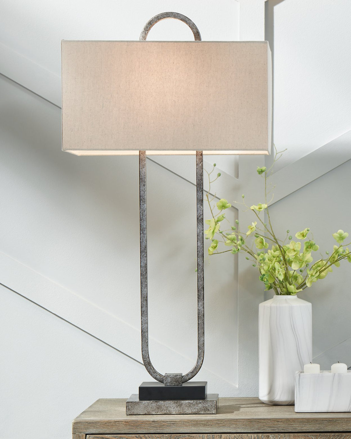 Bennish Table Lamp - Lamp - Half Price Furniture