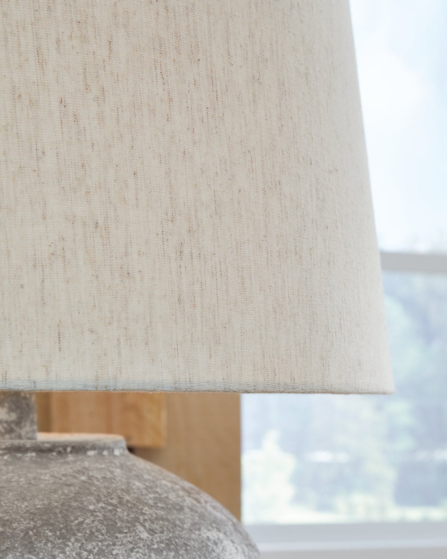 Dreward Table Lamp - Lamp - Half Price Furniture