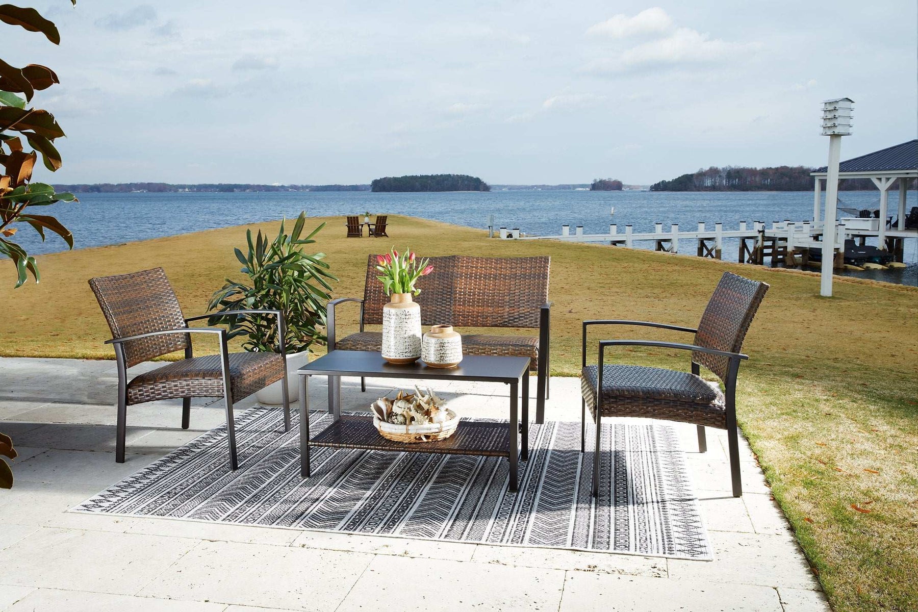 Zariyah Outdoor Love/Chairs/Table Set (Set of 4) Half Price Furniture
