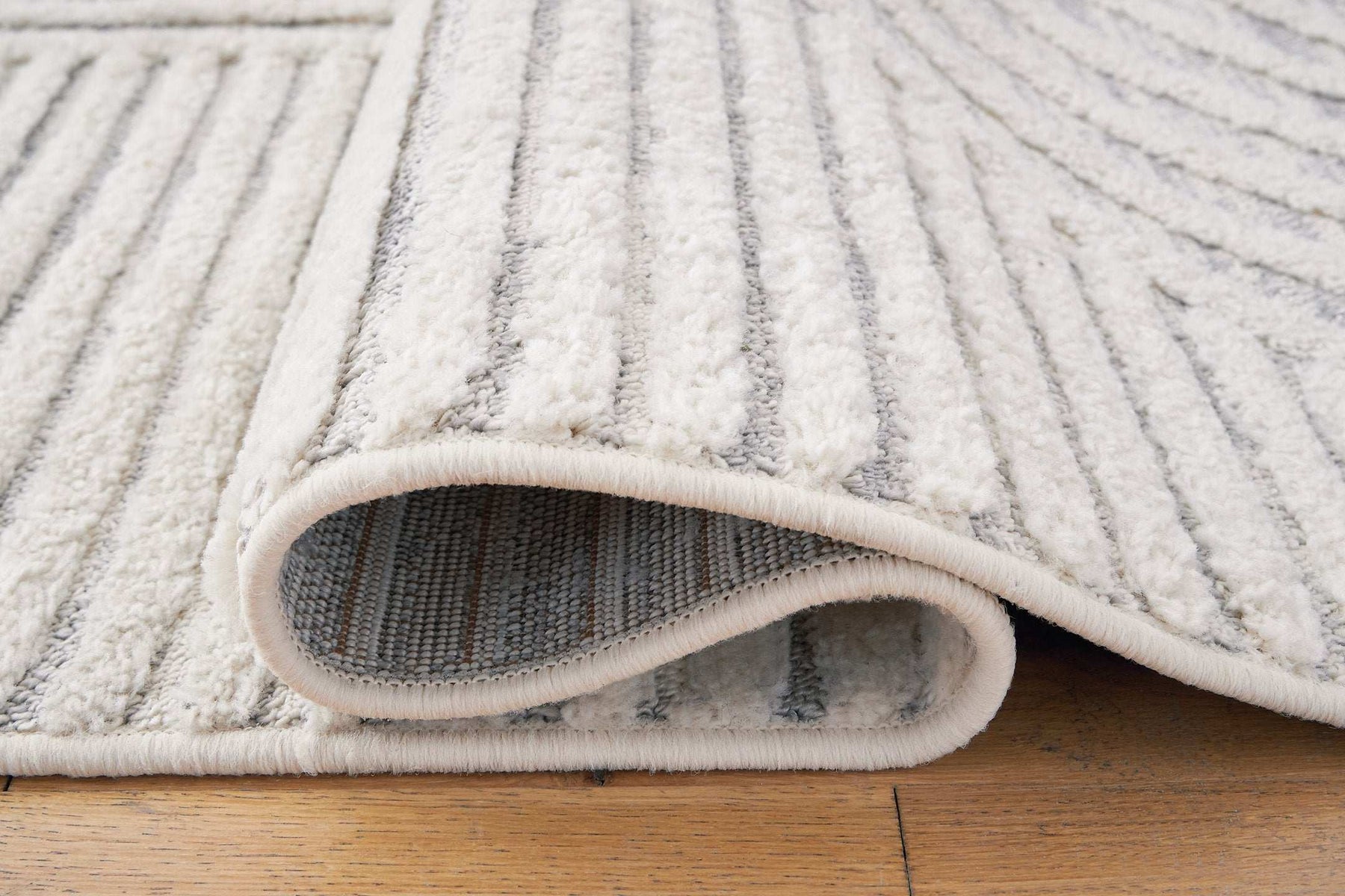 Lambworth 5'3" x 7' Rug - Half Price Furniture