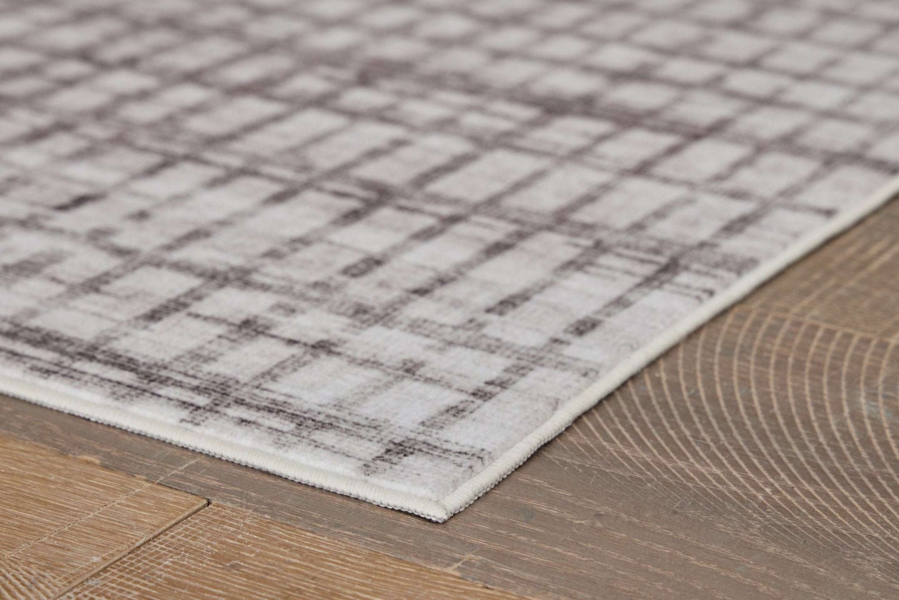 Moorhill 5' x 7' Rug - Half Price Furniture
