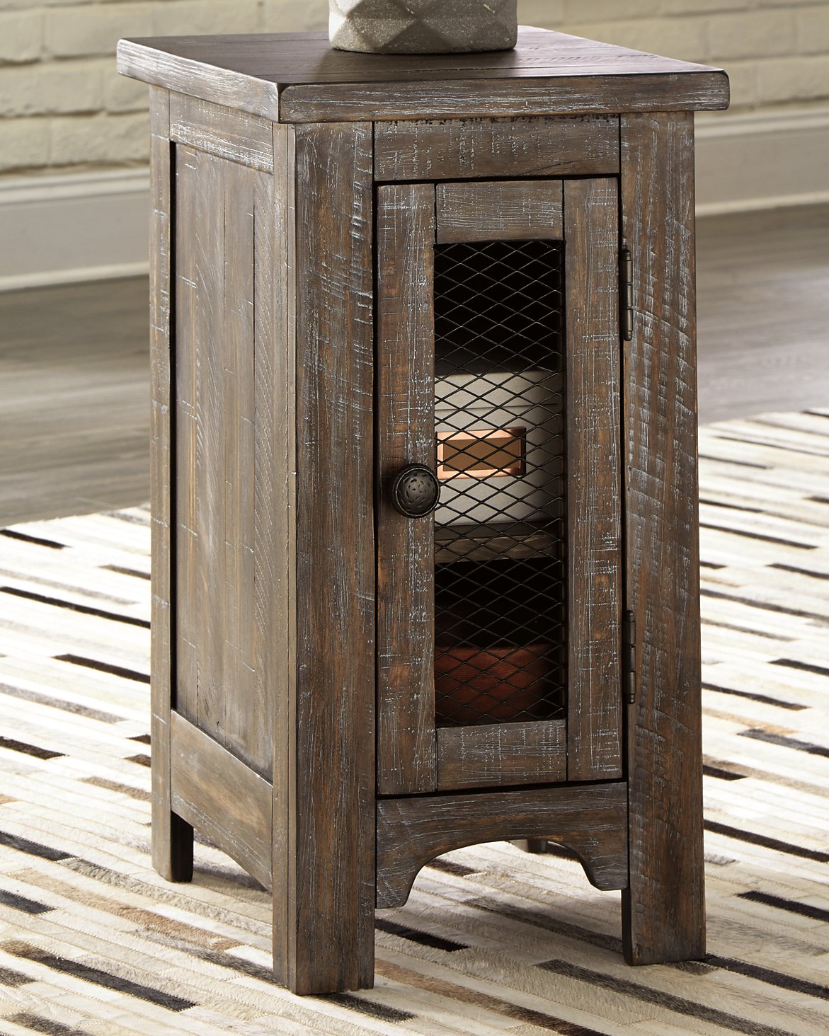 Danell Ridge Chairside End Table - End Table - Half Price Furniture