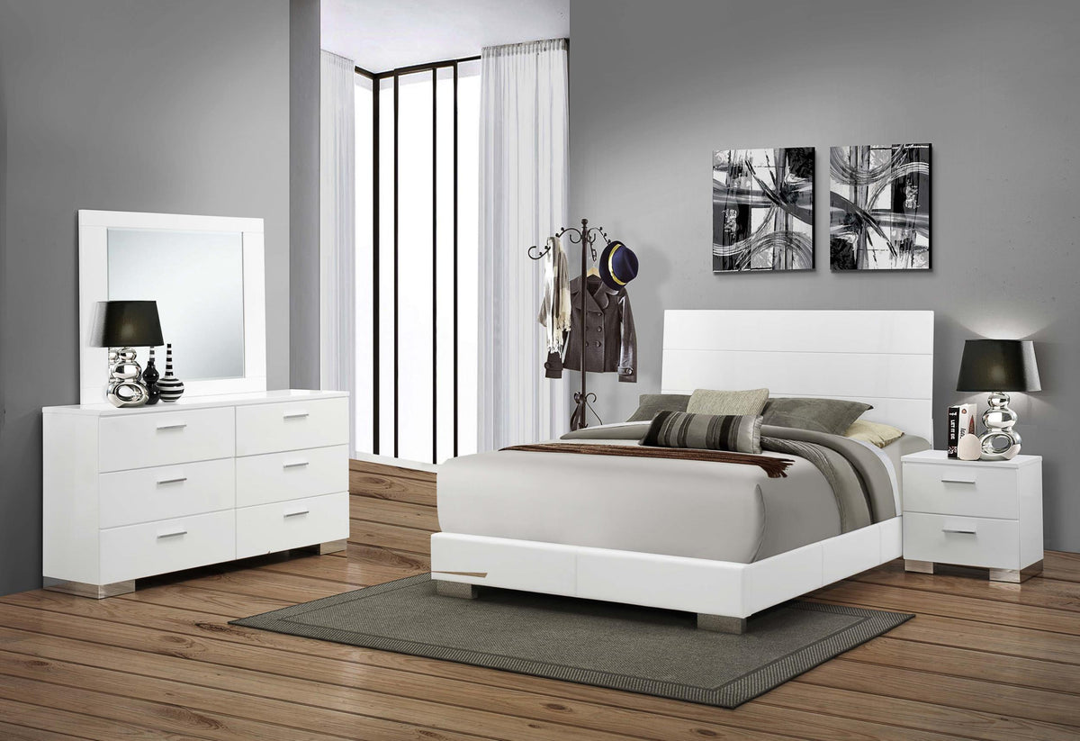 Felicity 4-piece Eastern King Bedroom Set Glossy White Felicity 4-piece Eastern King Bedroom Set Glossy White Half Price Furniture