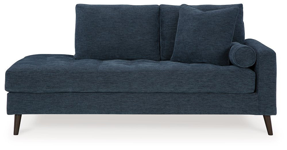 Bixler Right-Arm Facing Corner Chaise - Half Price Furniture