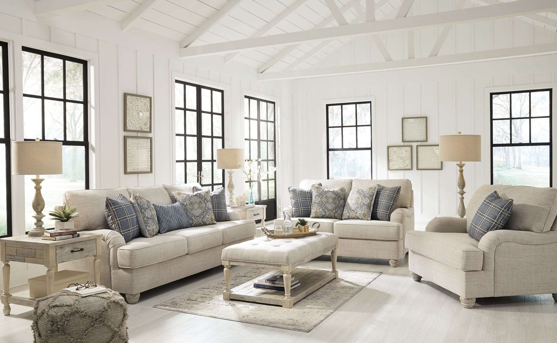 Traemore Oversized Chair Half Price Furniture