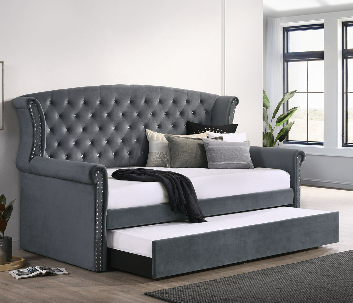Scarlett Upholstered Tufted Twin Daybed with Trundle  Half Price Furniture