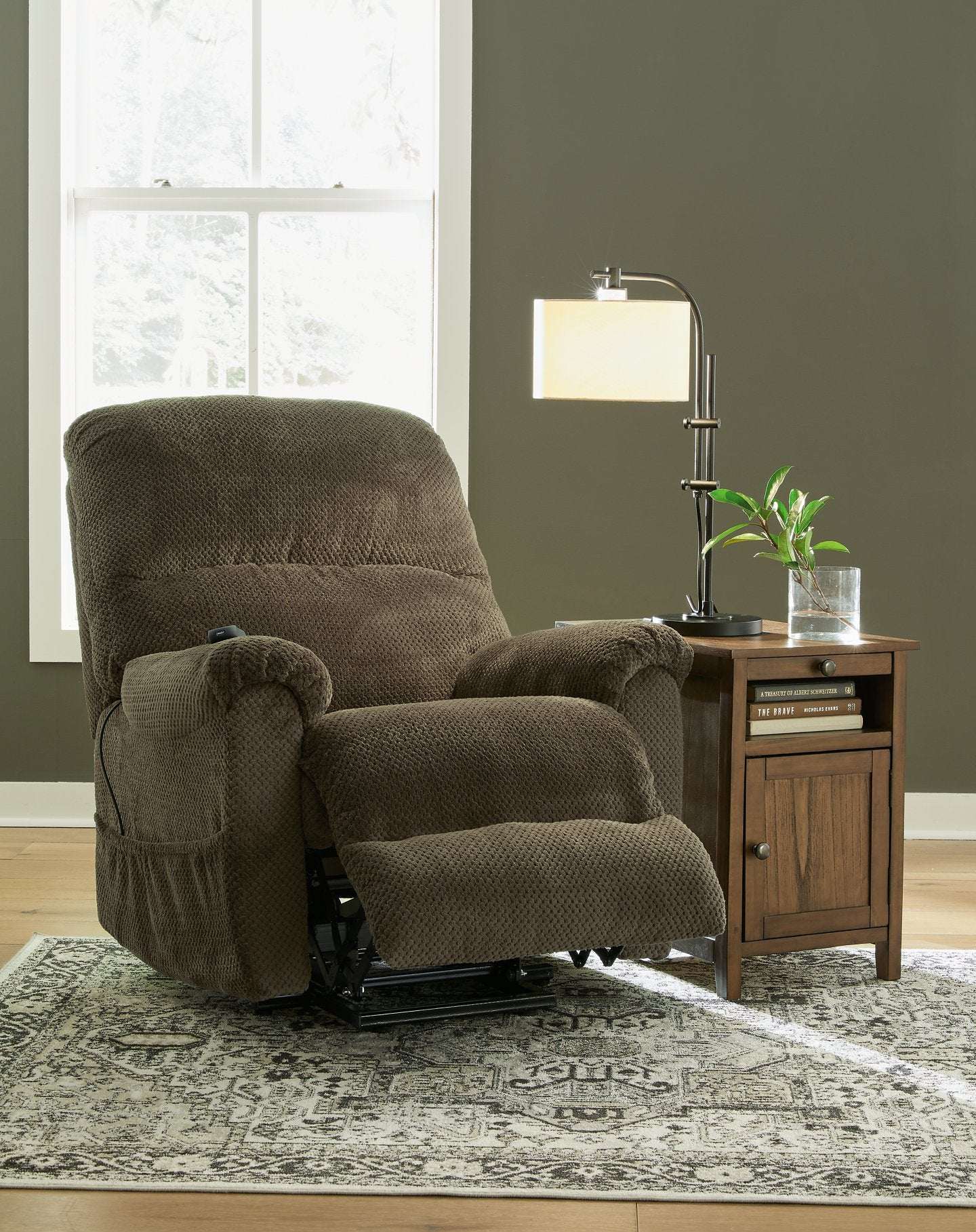 Shadowboxer Power Lift Chair - Half Price Furniture