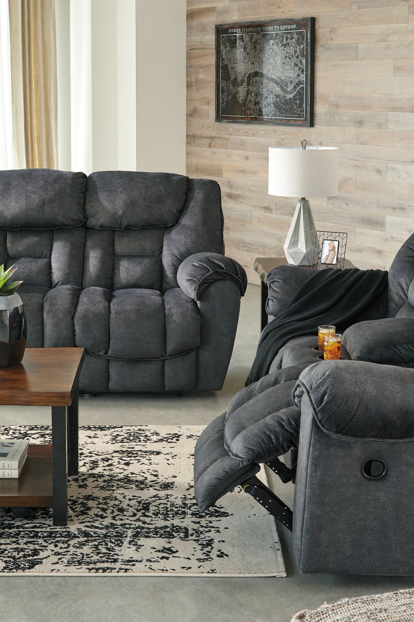 Capehorn Reclining Sofa - Half Price Furniture