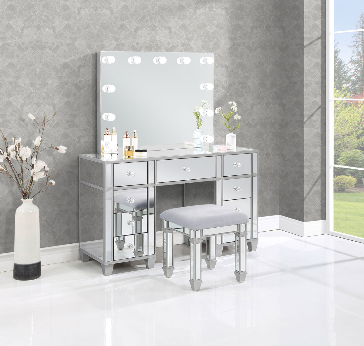 Allora 9-drawer Mirrored Storage Vanity Set with Hollywood Lighting Metallic  Half Price Furniture