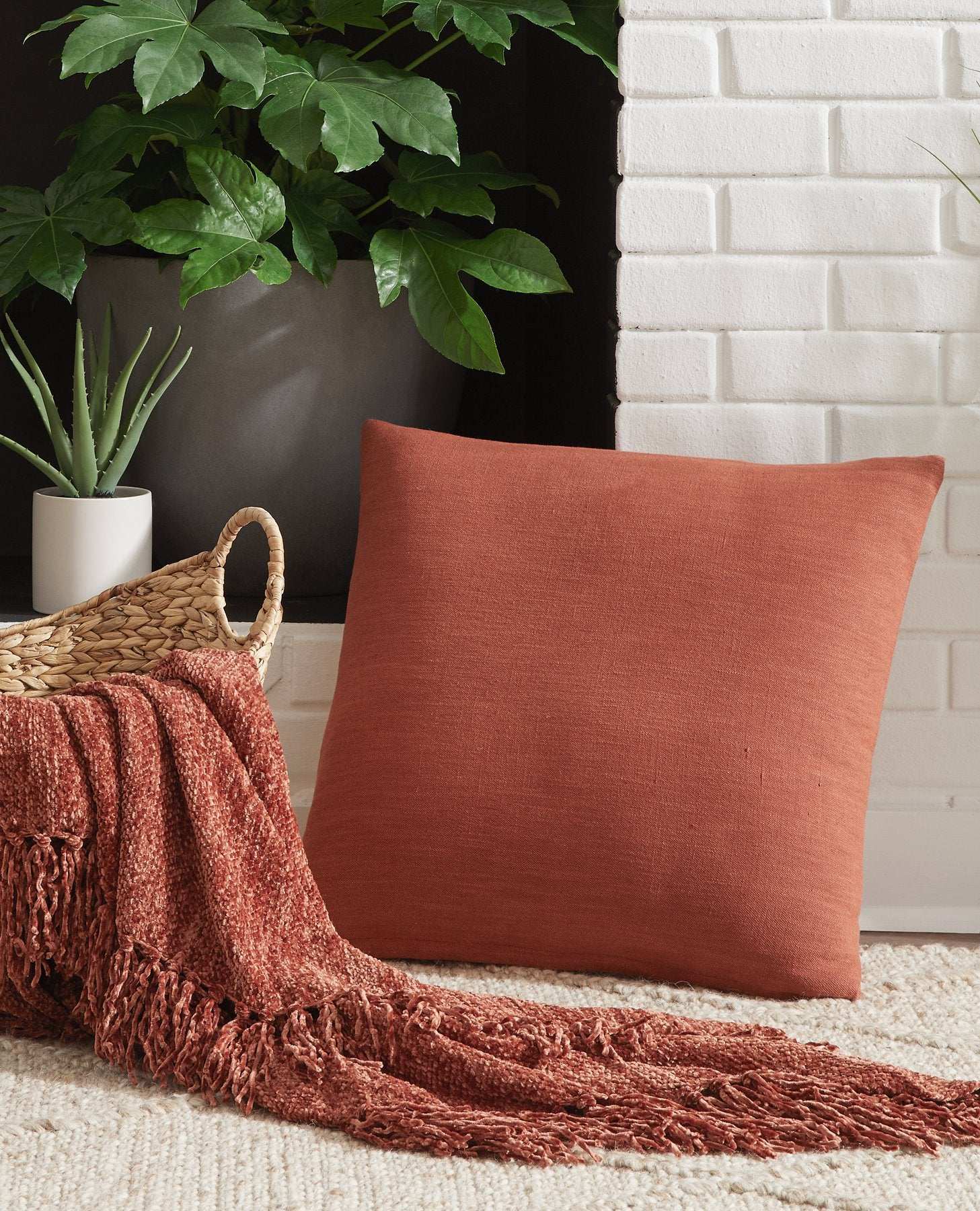 Thaneville Pillow (Set of 4) Half Price Furniture