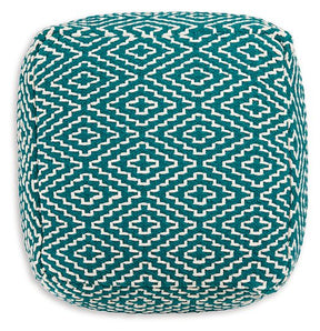 Brynnsen Pouf Half Price Furniture