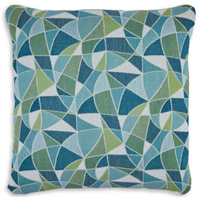 Seanow Next-Gen Nuvella Pillow (Set of 4) - Half Price Furniture