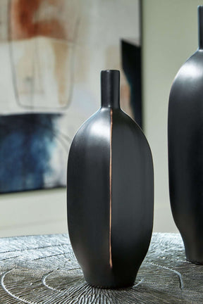 Rhaveney Vase (Set of 3) Half Price Furniture