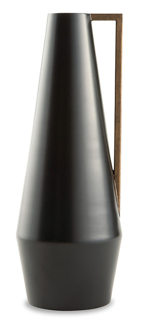 Pouderbell Vase Half Price Furniture