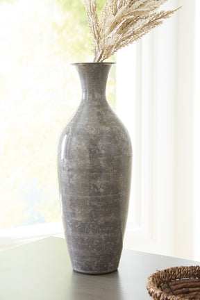 Brockwich Vase - Vase - Half Price Furniture