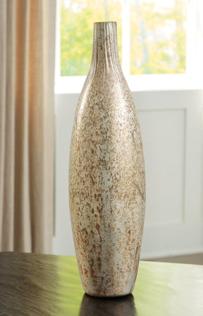 Plawite Vase - Half Price Furniture