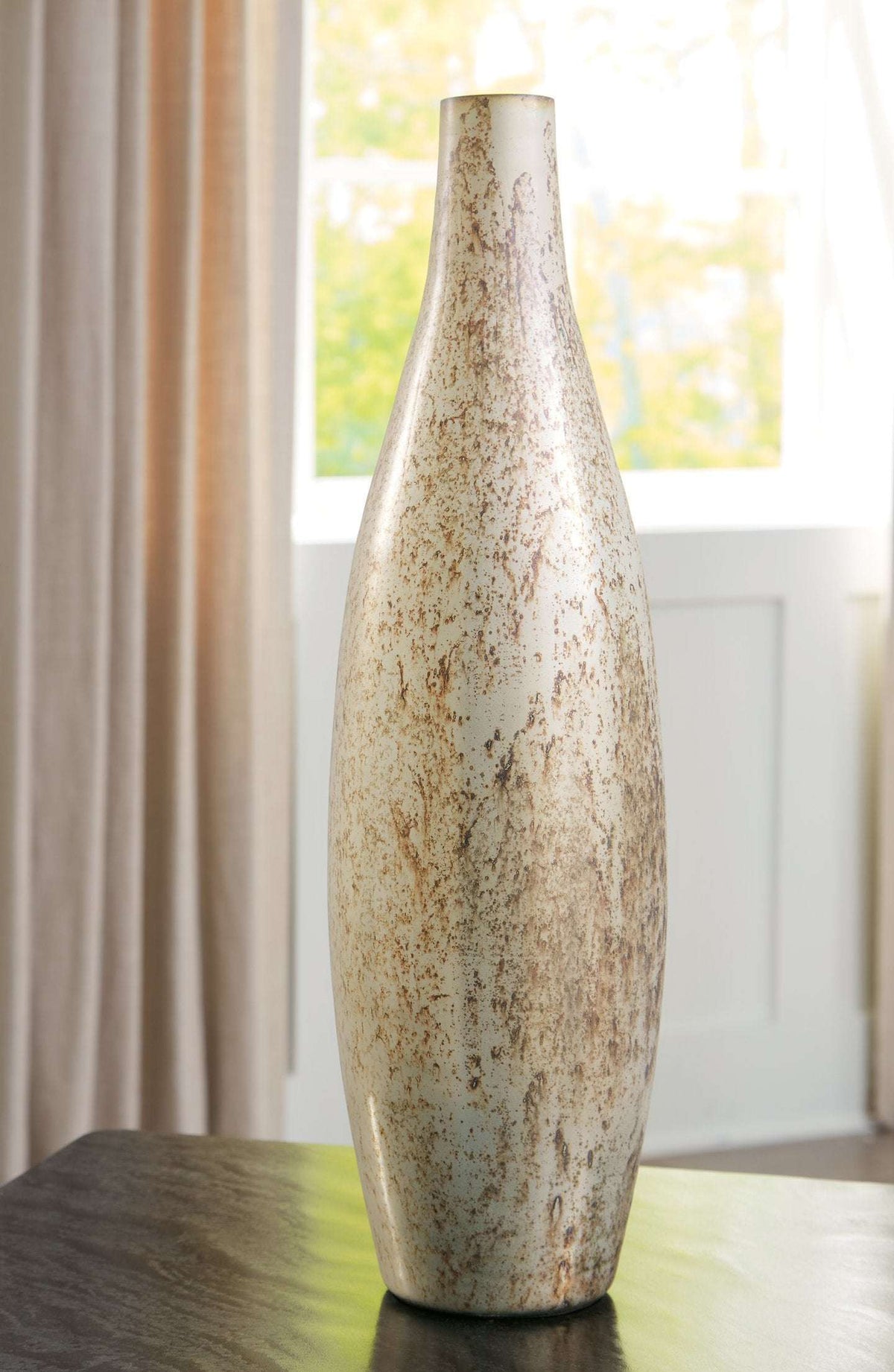 Plawite Vase Half Price Furniture