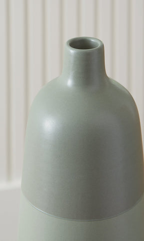 Peerland Vase Half Price Furniture