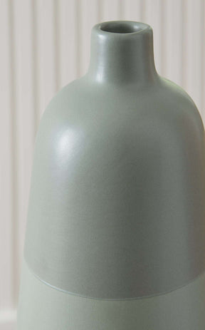 Peerland Vase Half Price Furniture