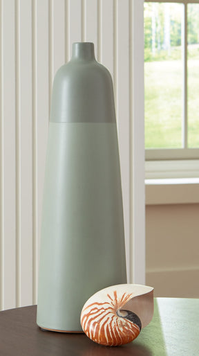 Peerland Vase Half Price Furniture