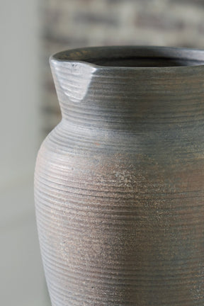 Brickmen Vase - Vase - Half Price Furniture