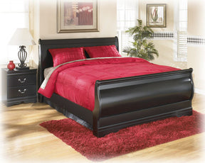 Huey Vineyard Bed - Half Price Furniture