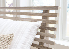 Hasbrick Bed - Half Price Furniture