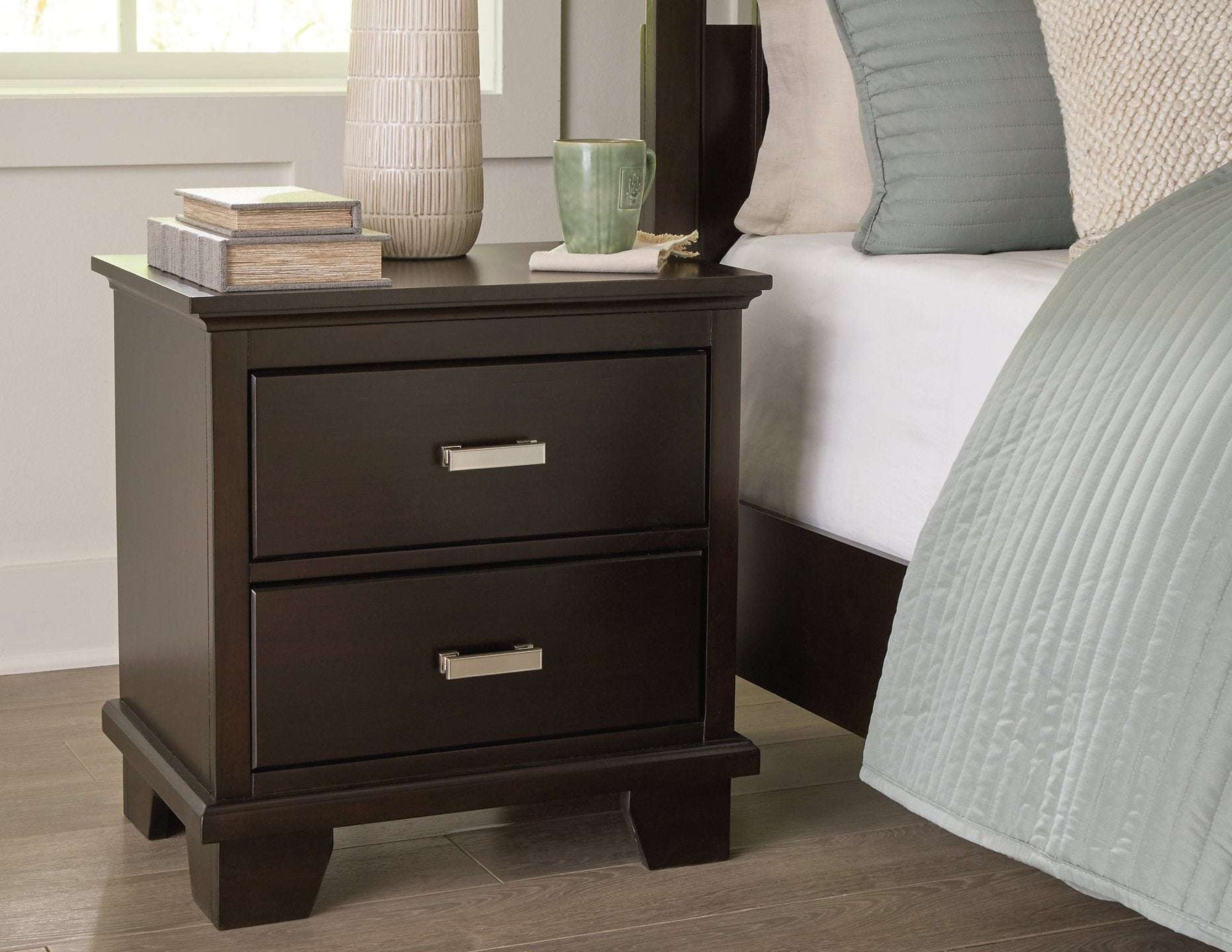 Covetown Nightstand Half Price Furniture