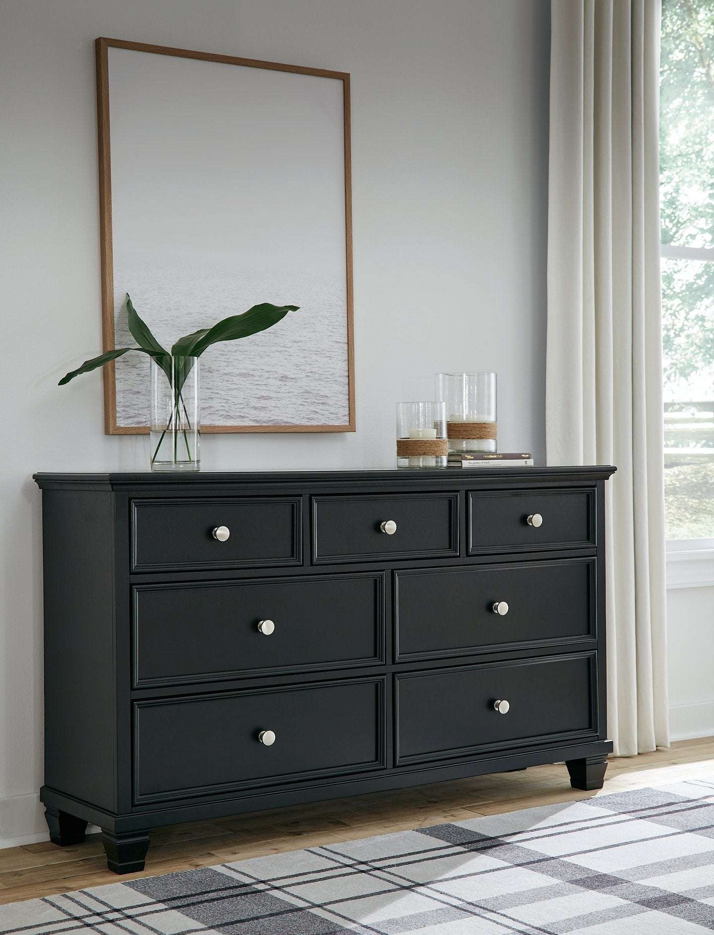 Lanolee Dresser and Mirror - Half Price Furniture