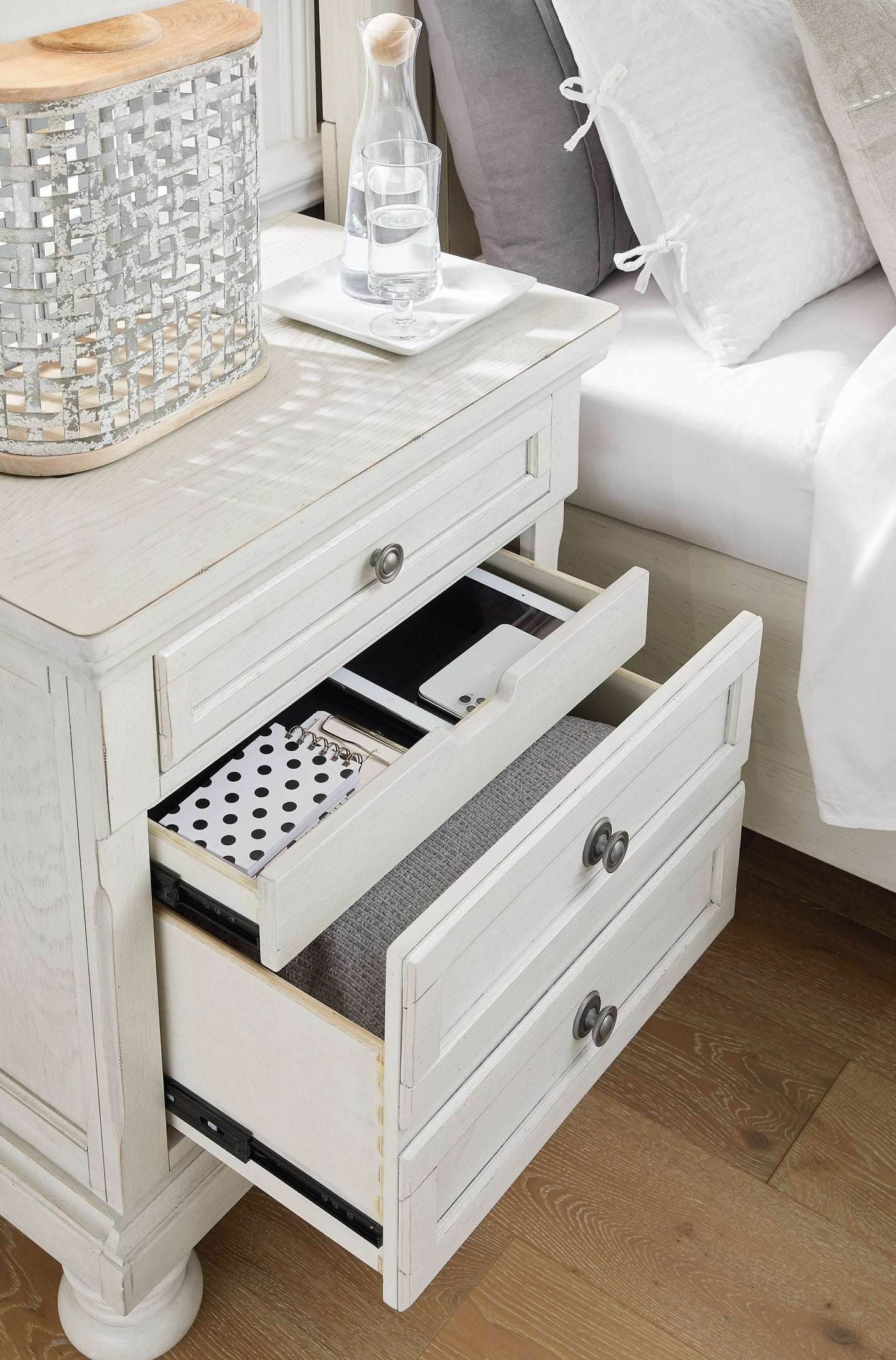 Robbinsdale Nightstand - Half Price Furniture