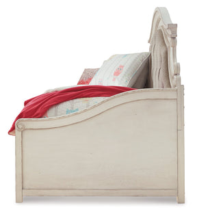 Realyn Bed - Half Price Furniture